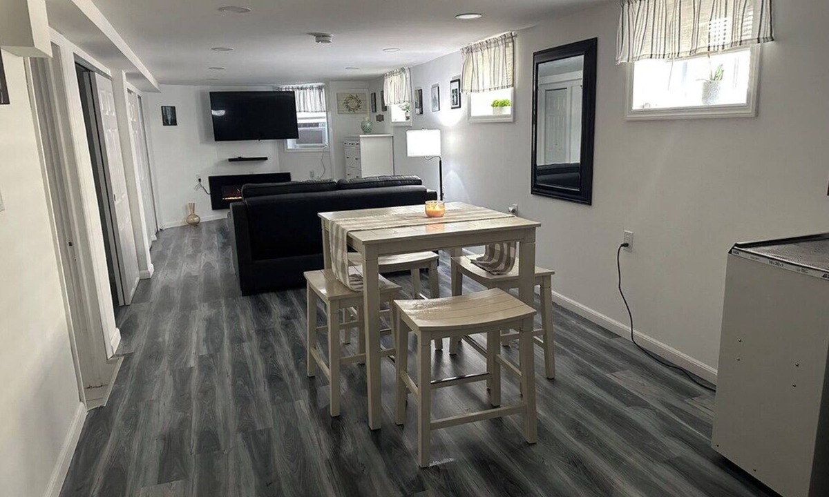 The Heights Apartment | Fun and spacious