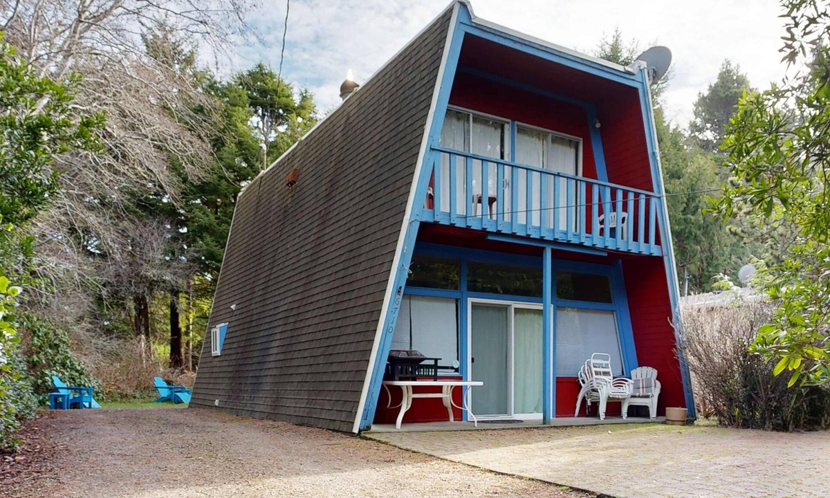 Gleneden Beach House | Fun and Unforgettable Beach House Dog friendly with a Great Location
