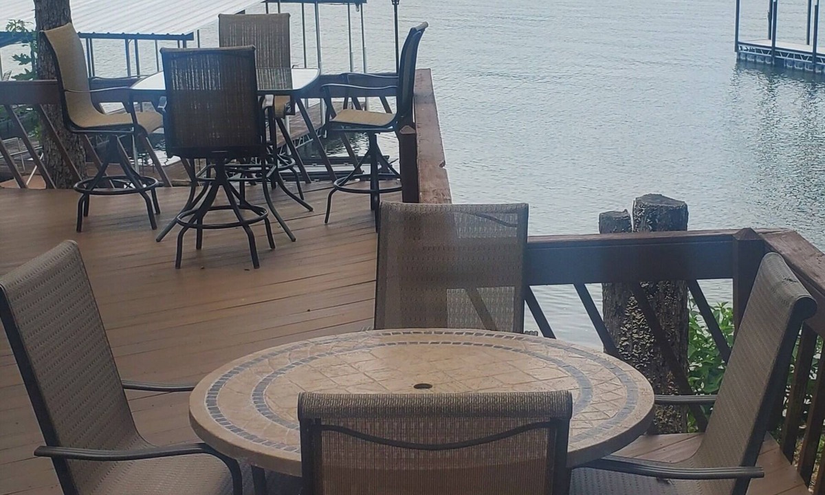 Osage Beach House | Fun times in Osage Beach - 3 bedroom house in Racetrack Cove