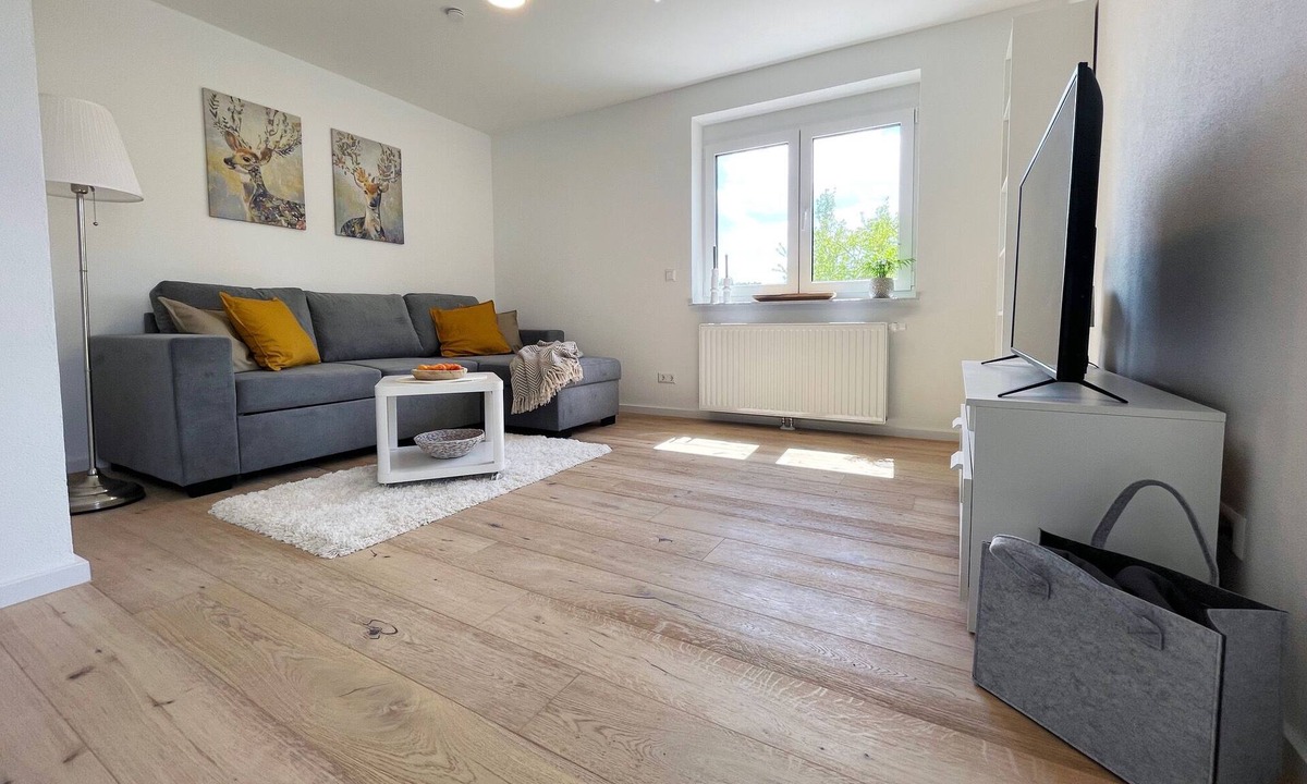 Sindelfingen Apartment | Furnished, modern apartment with balcony