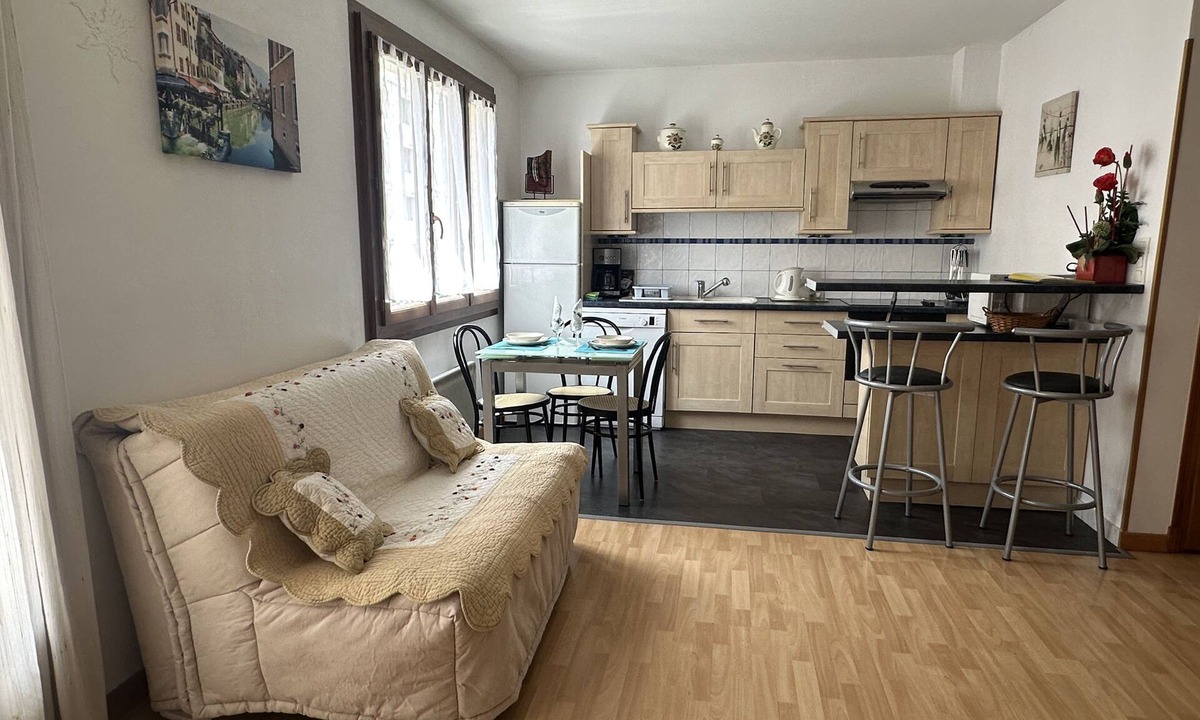 Annecy Apartment | Furnished new studio centers annecy close lake and old city