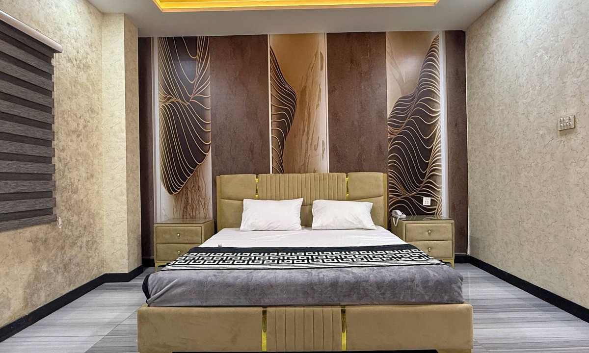 Gujrat Hotel | Future Residency