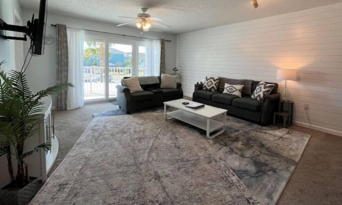 Harold Condo | FWB SeaCrest- by The Beach! Free Wi-Fi and parking