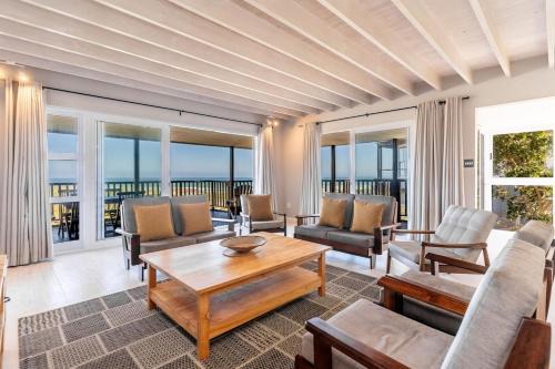 Cape Peninsula House | Fynbos Views Upper Cottage