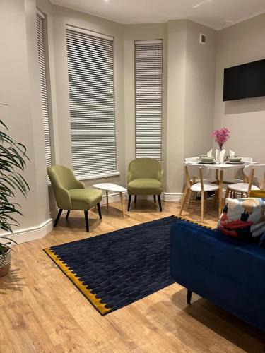 Belfast City Centre Apartment | FZ Apartment