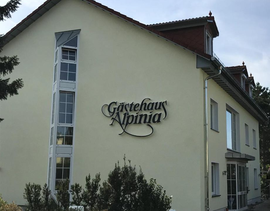Lichtenrade House | Gästehaus Alpinia