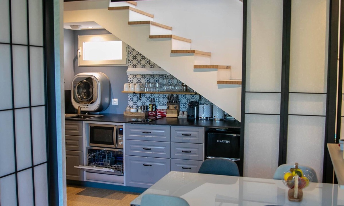Saint-Cassin House | Gîte Avec Piscine Privée à L'intérieure, Jacuzzi & Sauna
