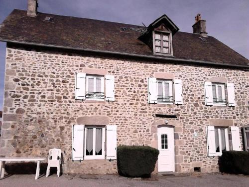 Couffy-sur-Sarsonne Apartment | Gîte de France Gite du bourg 2 épis - Gîte de France 7 personnes MAE-9124