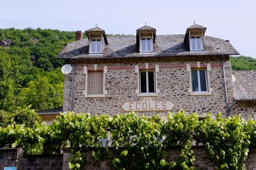 Laval-sur-Luzege House | Gîte ecole 4