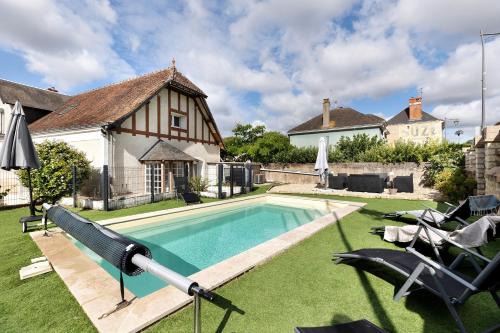 Thesee House | Gîte Le Rabelais