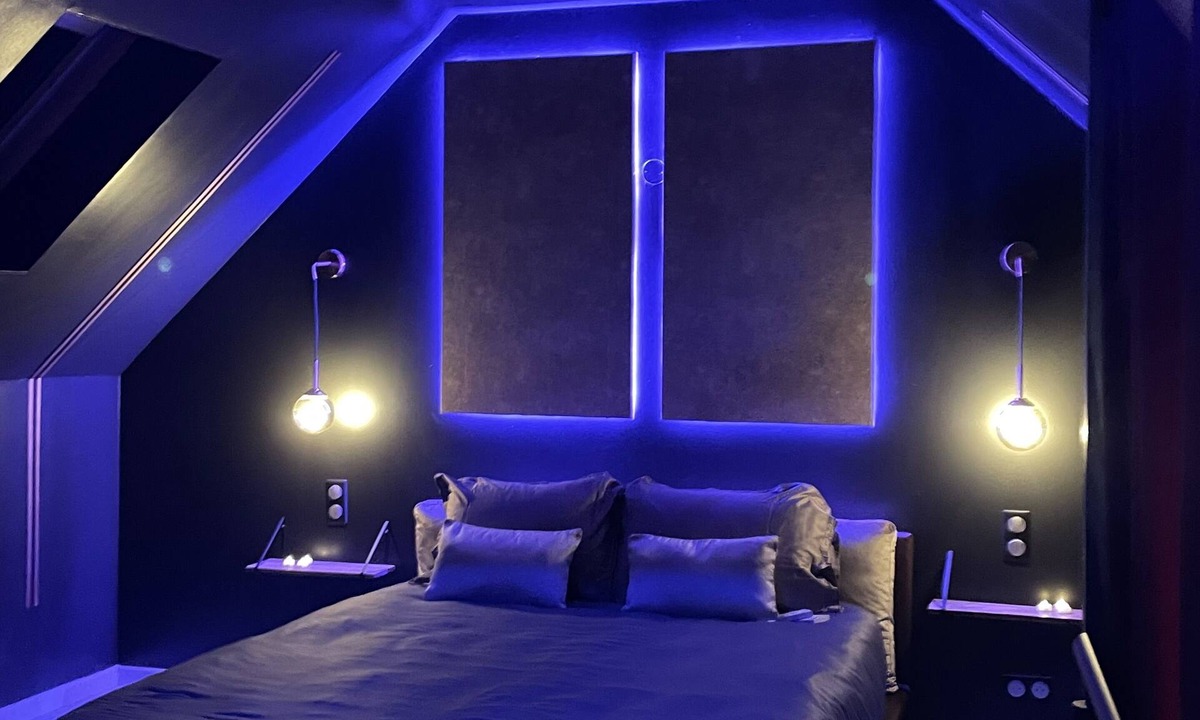 Sandrancourt House | Gîte Romantique Avec SPA et Accessoires Coquins