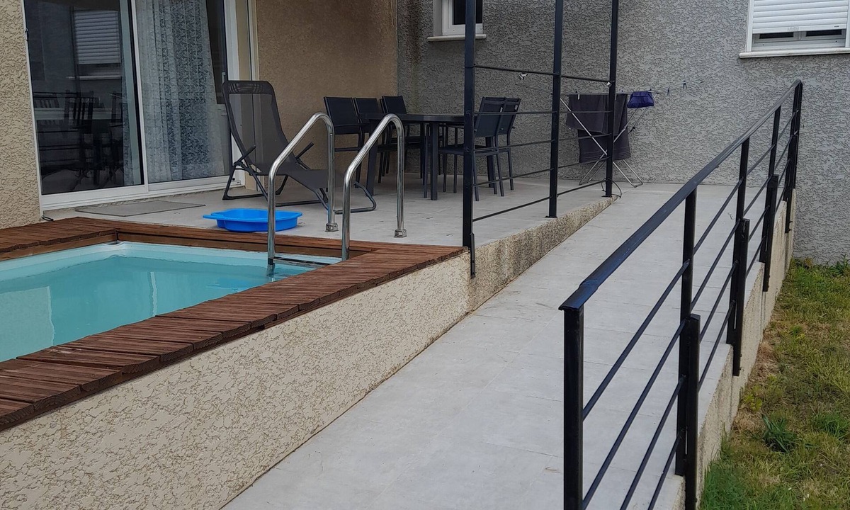 Combas Villa | Gîte Thym Dans Campagne Gardoise 5 à 6 Couchages Avec Terrasse+jardinet Clôturé