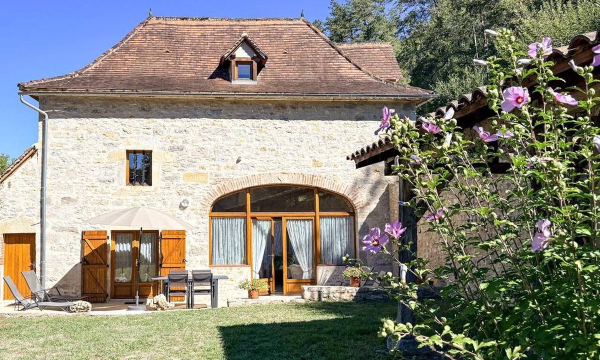 Cregols House | Gîtes de France® - GITE LAGINESTIERE