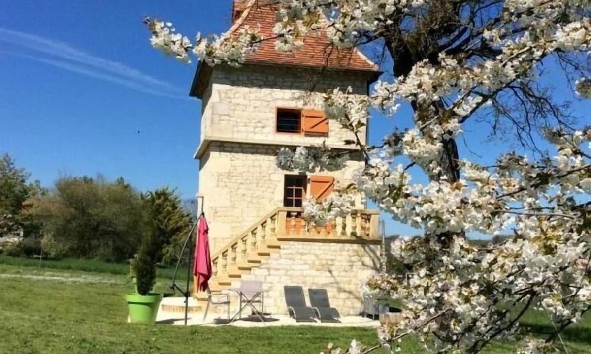 Pern House | Gîtes de France® - Le Pigeonnier