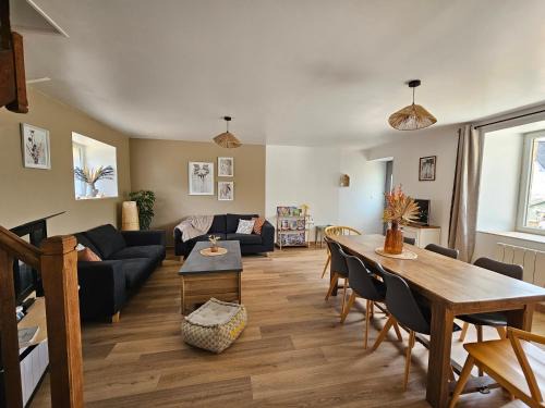 Etienville House | Gîtes Nos jours heureux - L'escapade, maison de campagne