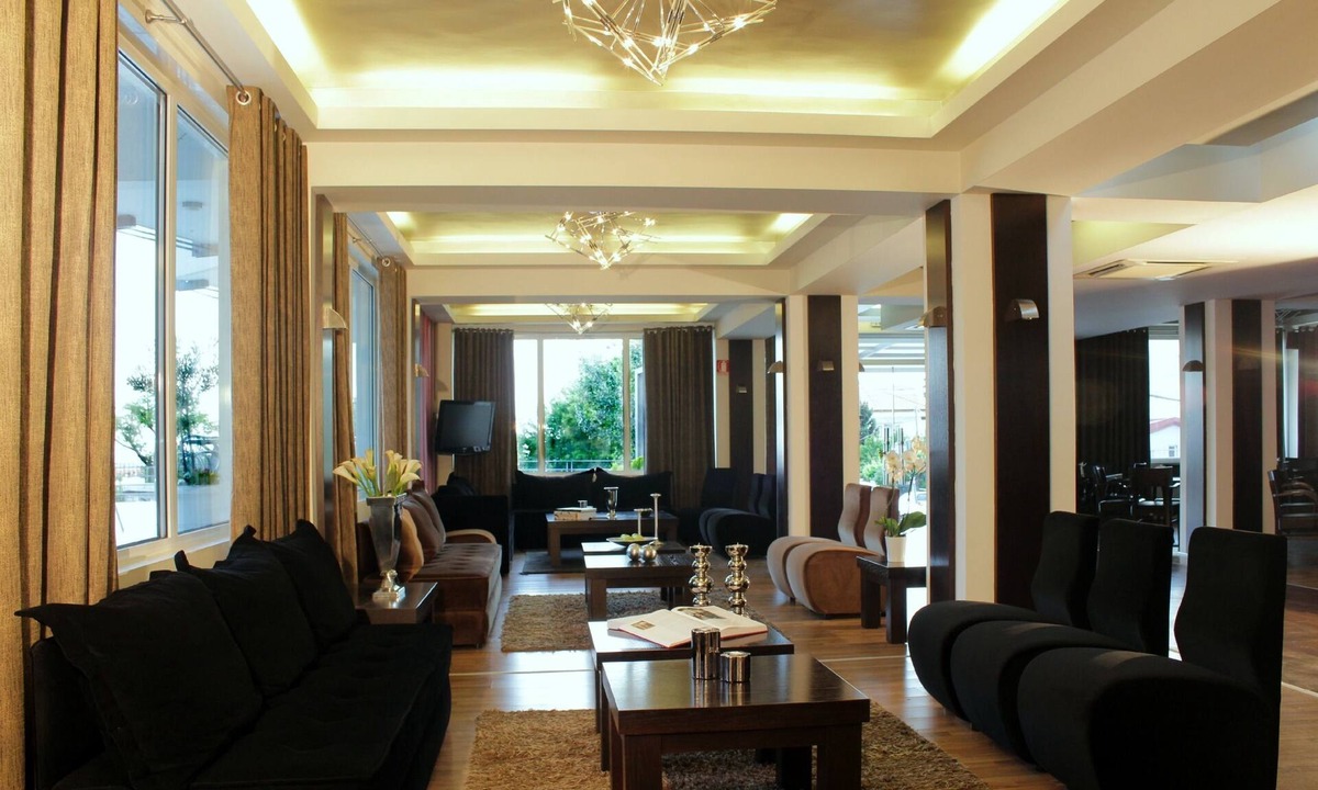 Oraiokastro Hotel | Galaxy Art Hotel