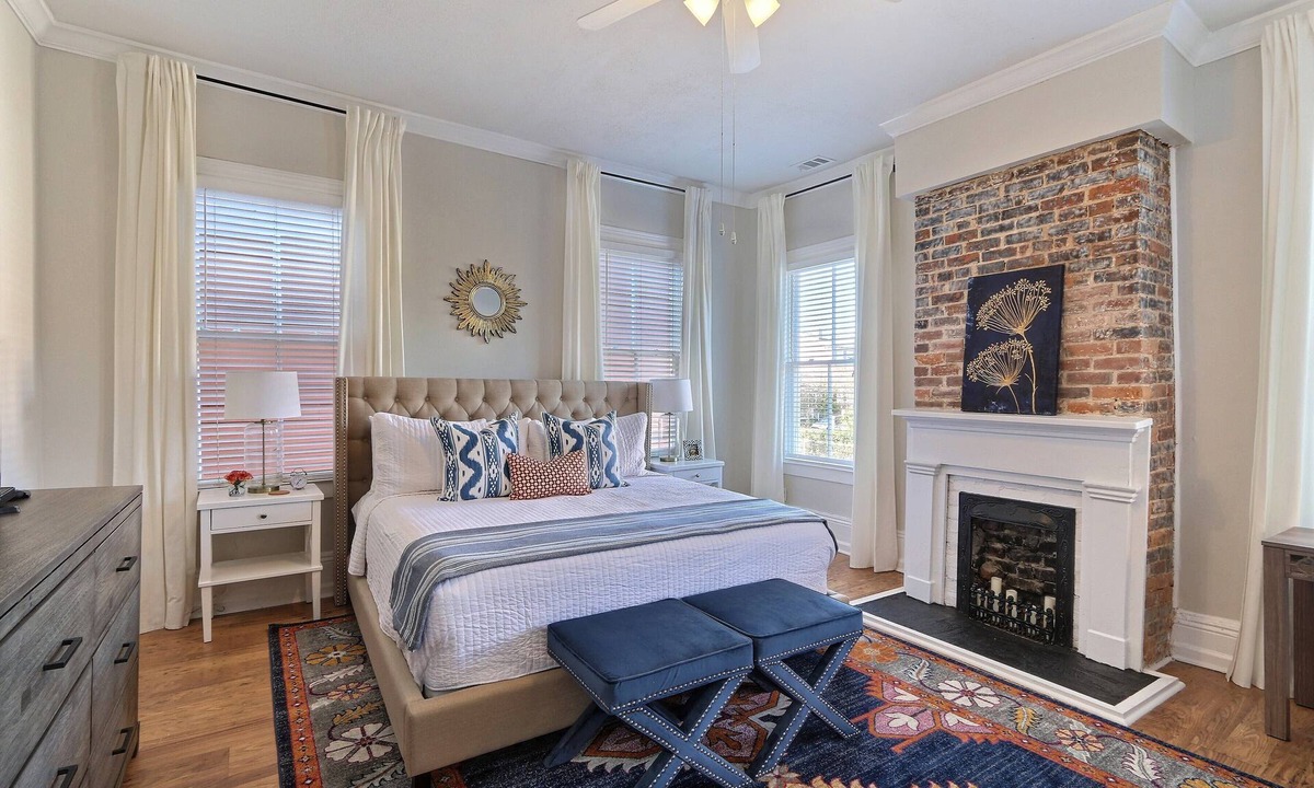 Beach Institute House | Gallery Stays - Parkside Manor - Four Luxury King Beds