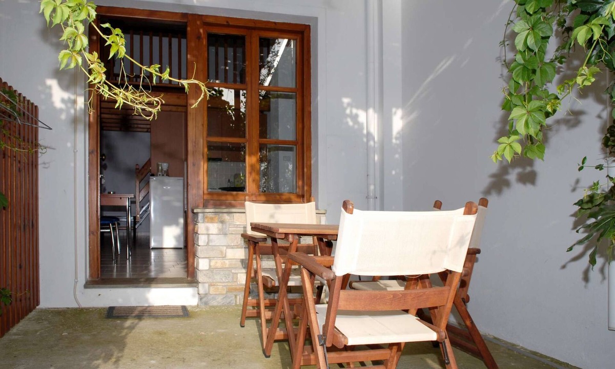 Milina Apartment | Gallery Studios for 2-3 persons /37 sqm + 18 sqm veranda #2