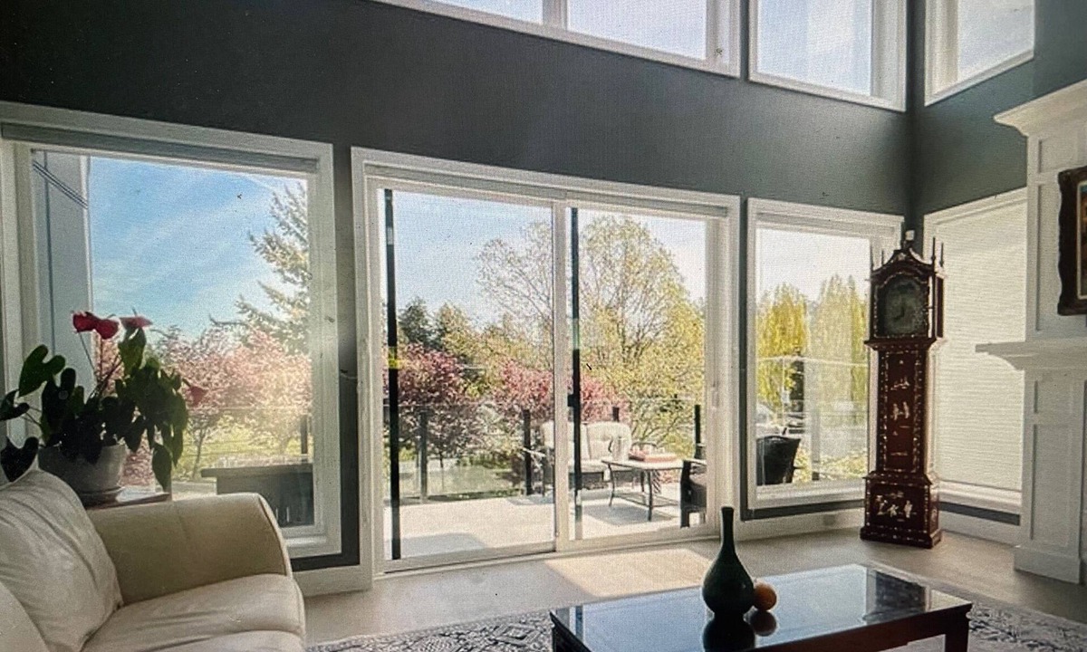 Saanich West House | Galloping Goose B&B in Beautiful Victoria
