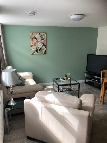 Largs Apartment | Gallowgate Square Apartments