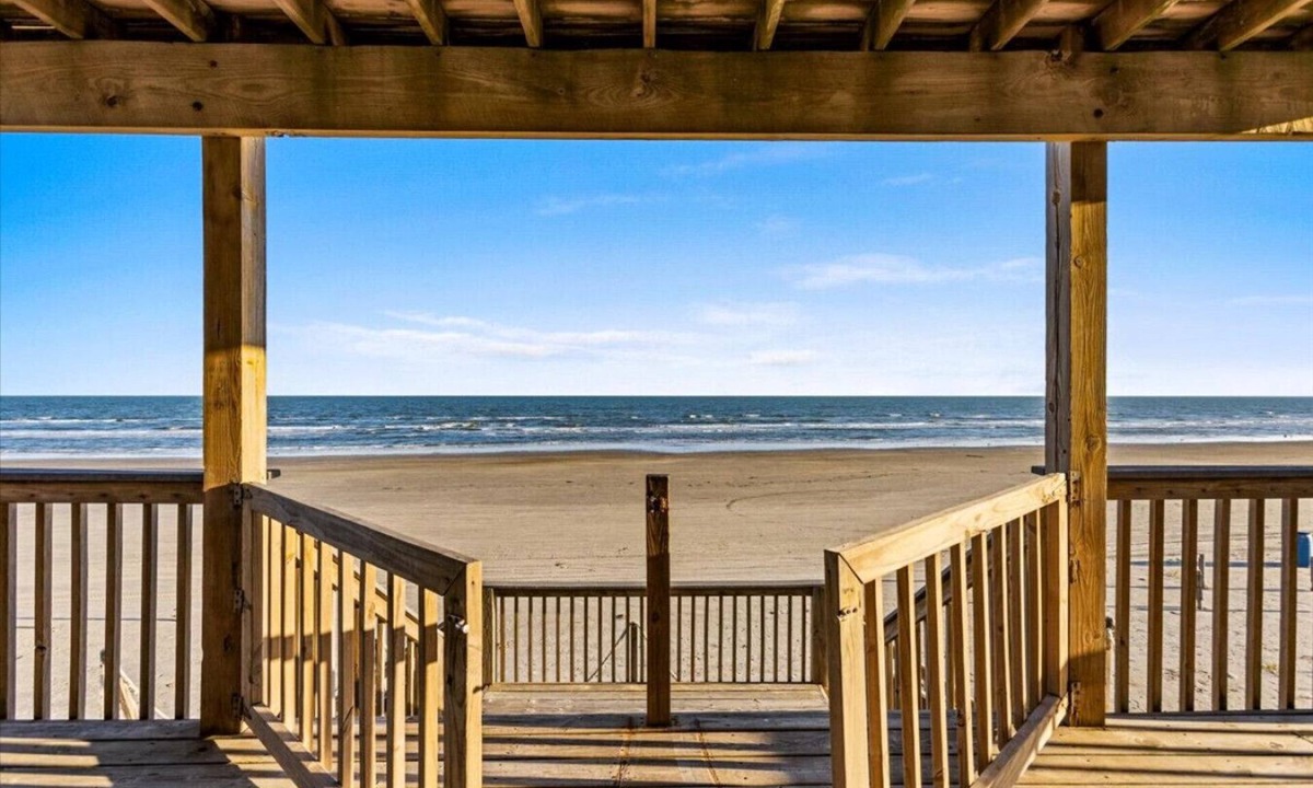 Galveston House | Galveston Beachfront House On The Sand!