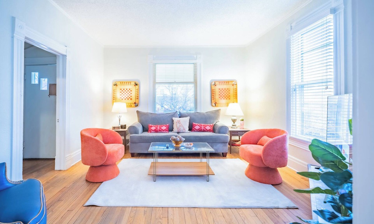Southmoreland House | GAME House - W/Fenced Yard.