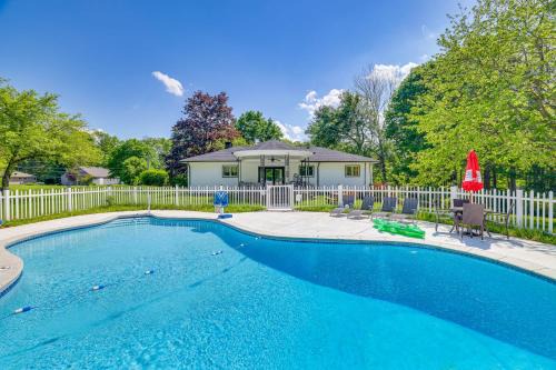 Mountainhome House | Game Room & Hot Tub! Cresco Family Home