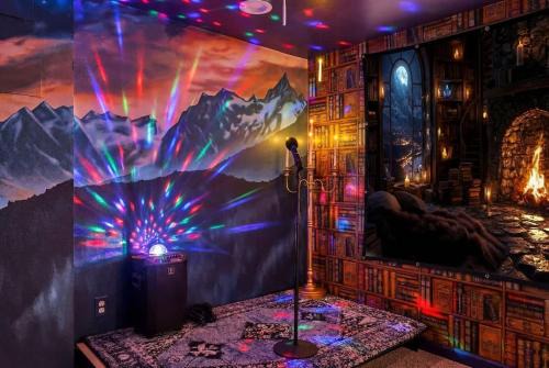 Lamar Heights Area House | Game Rooms, Hot Tub & Fire Pit