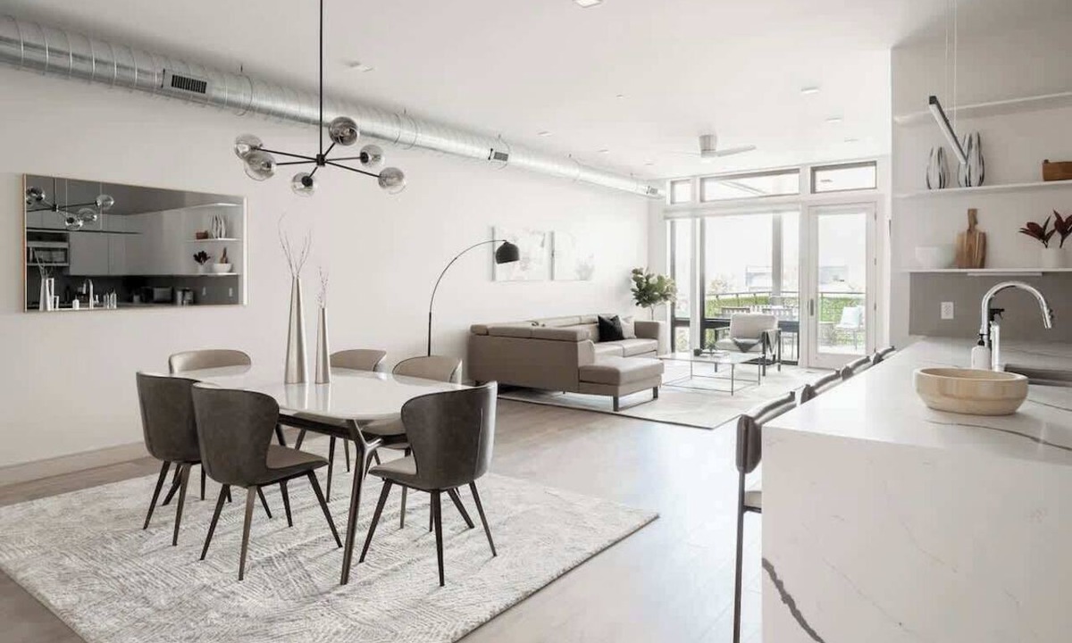 Jefferson Park Condo | Gameday Oasis | Private Balcony | Jefferson Park