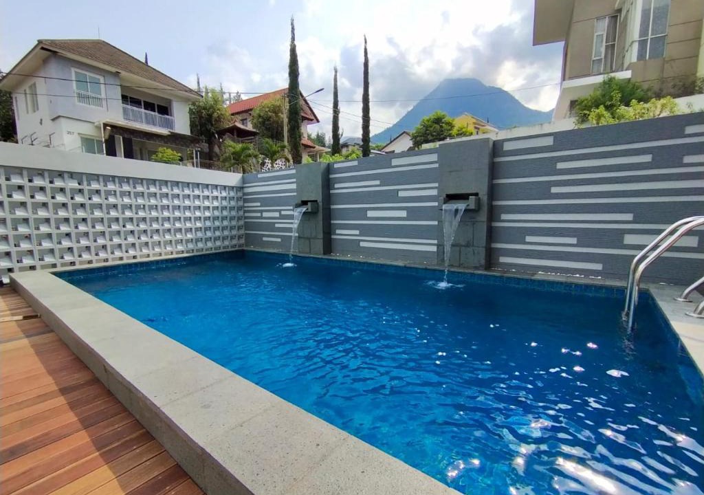 Oro Oro Ombo Villa | Gandaria Villa Batu