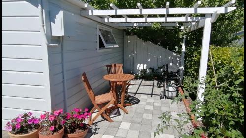 Longlands House | Garden Cottage
