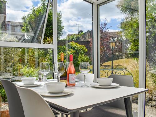 Ryde House | Garden Flat