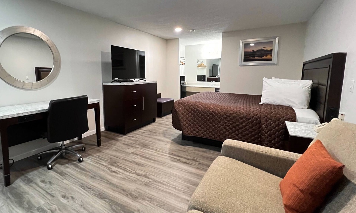 Metter Hotel | Garden Inn & Suites