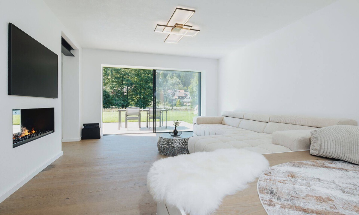 Hinterzarten Apartment | Garden Suite with whirlpool + fireplace | Hinterzarten
