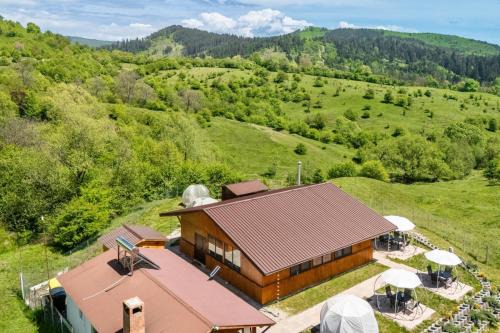 Bughea de Sus House | Garden Village Retreat