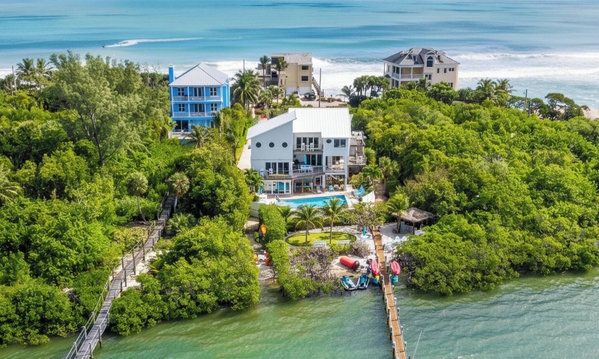 Stuart House | Gardens @ Bathtub Beach: 11BR/7BA Ocean2River, Pool, Spa, Elevator, Dock, Beach!