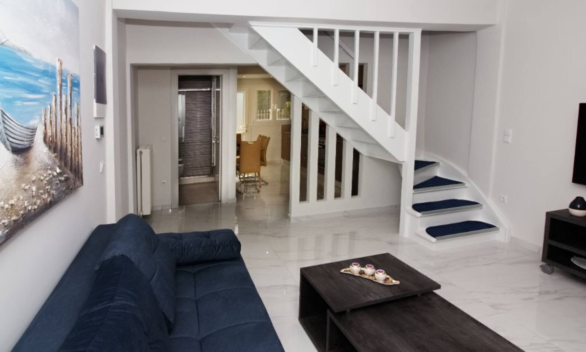 Corfu Town Apartment | Garitsa Gem Suite - a stunning two-story house