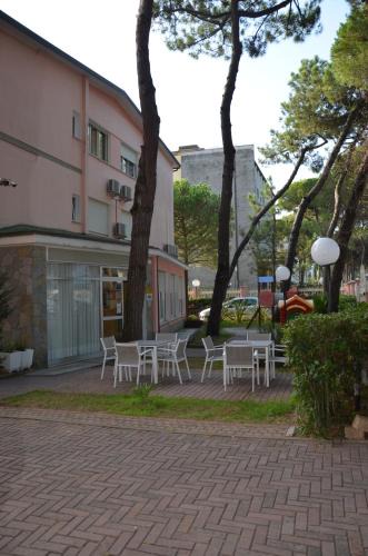Milano Marittima House | Garnì Garten