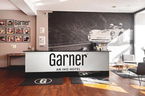 Stuttgart Hotel | Garner Hotel Stuttgart - Zuffenhausen by IHG