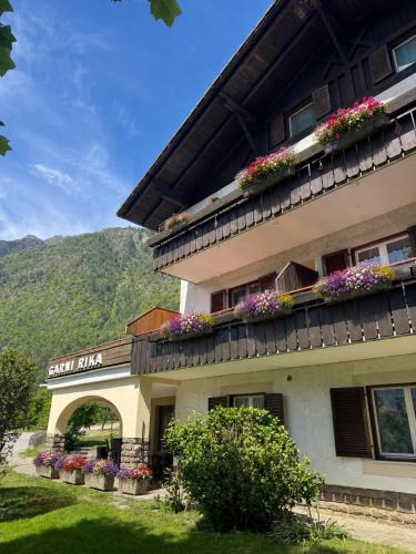 Parcines Bed & Breakfast | Garni Rika