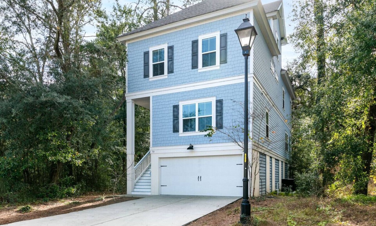 Folly Field House | Gated community, close to beach, heated pool, golf cart available to rent