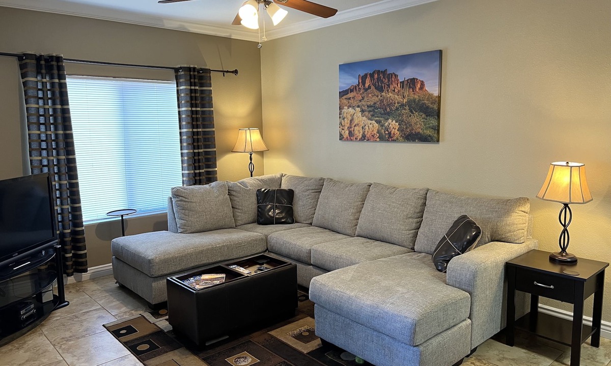 Maryvale Condo | Gated Condo; pool, hot tub, gym, 2 bedrooms, 2 bath, 5 min to Cardinals Stadium