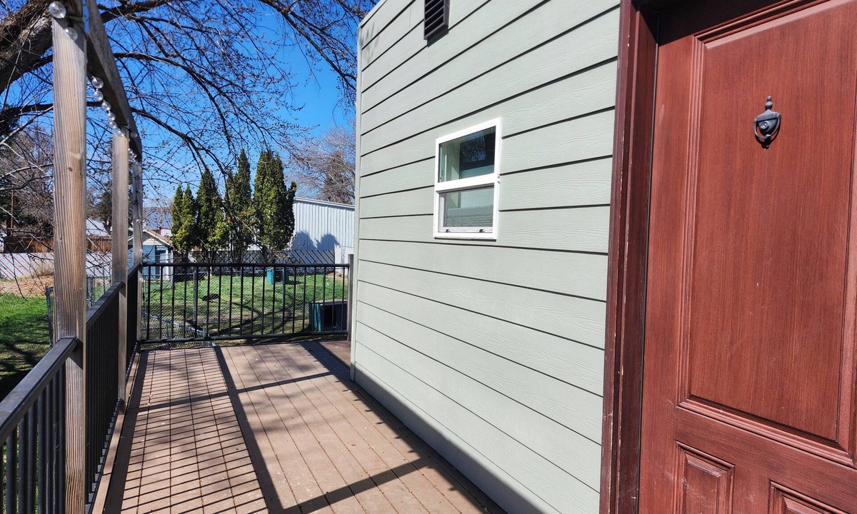 Altamont Apartment | Gated/secured off street parking @ the Loft apartment in Klamath Falls.