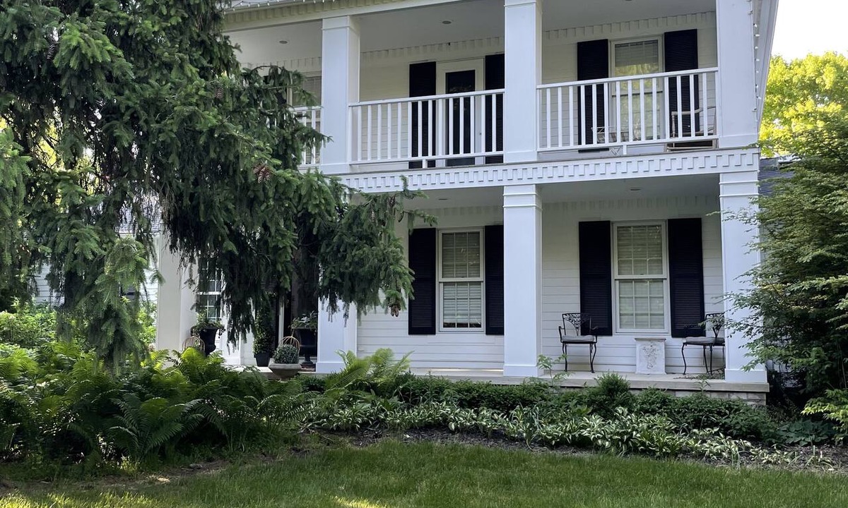 Whittaker House | Gather family and friends at the farm…get away and relax!