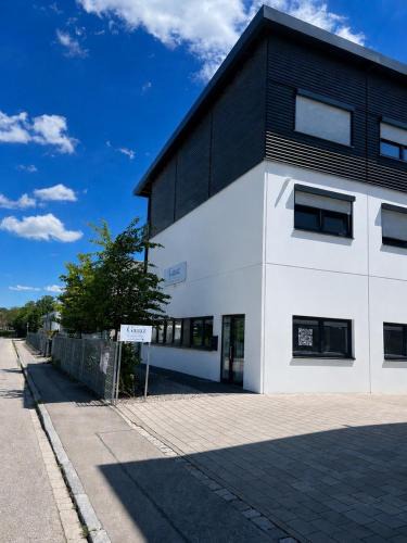 Furstenfeldbruck District Apartment | Gauaz Boardinghouse