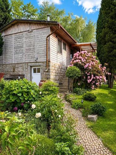 Schirgiswalde-Kirschau House | Gemütlicher DDR Bungalow mit traumhafter Aussicht über Schirgiswalde