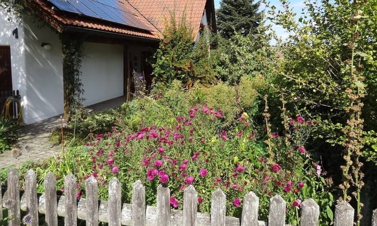 Eilsbrunn Apartment | Gemütliche Ferienwohnung mit einer Größe von 38 qm in Sinzing.