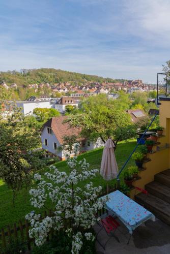 Schwaebisch Hall Apartment | Gemütliche Gartenwohnung mit Altstadtblick