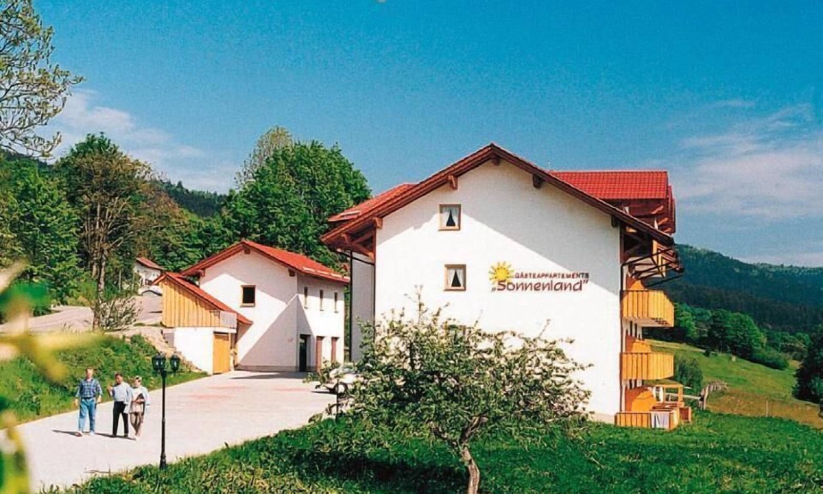 Glashutt Apartment | Gemütliches Appartement mit Balkon mit Platz für 1 - 2 Gäste