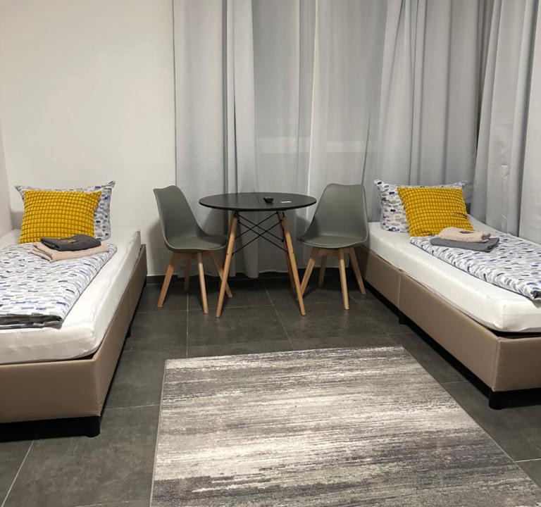 Dingolfing House | Gemütliches Doppelzimmer Gemeinschaftsbad